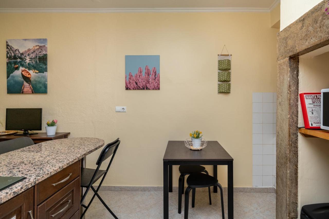 Cozy One Bedroom Apt In Historic Location - Carmo Lisboa Eksteriør billede